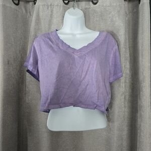 ⭐️No Boundaries Lilac V-Neck Cropped Top⭐️